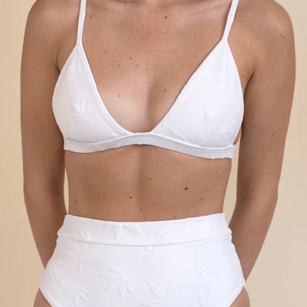 Montce size S white triangle bikini top (Mary collection)